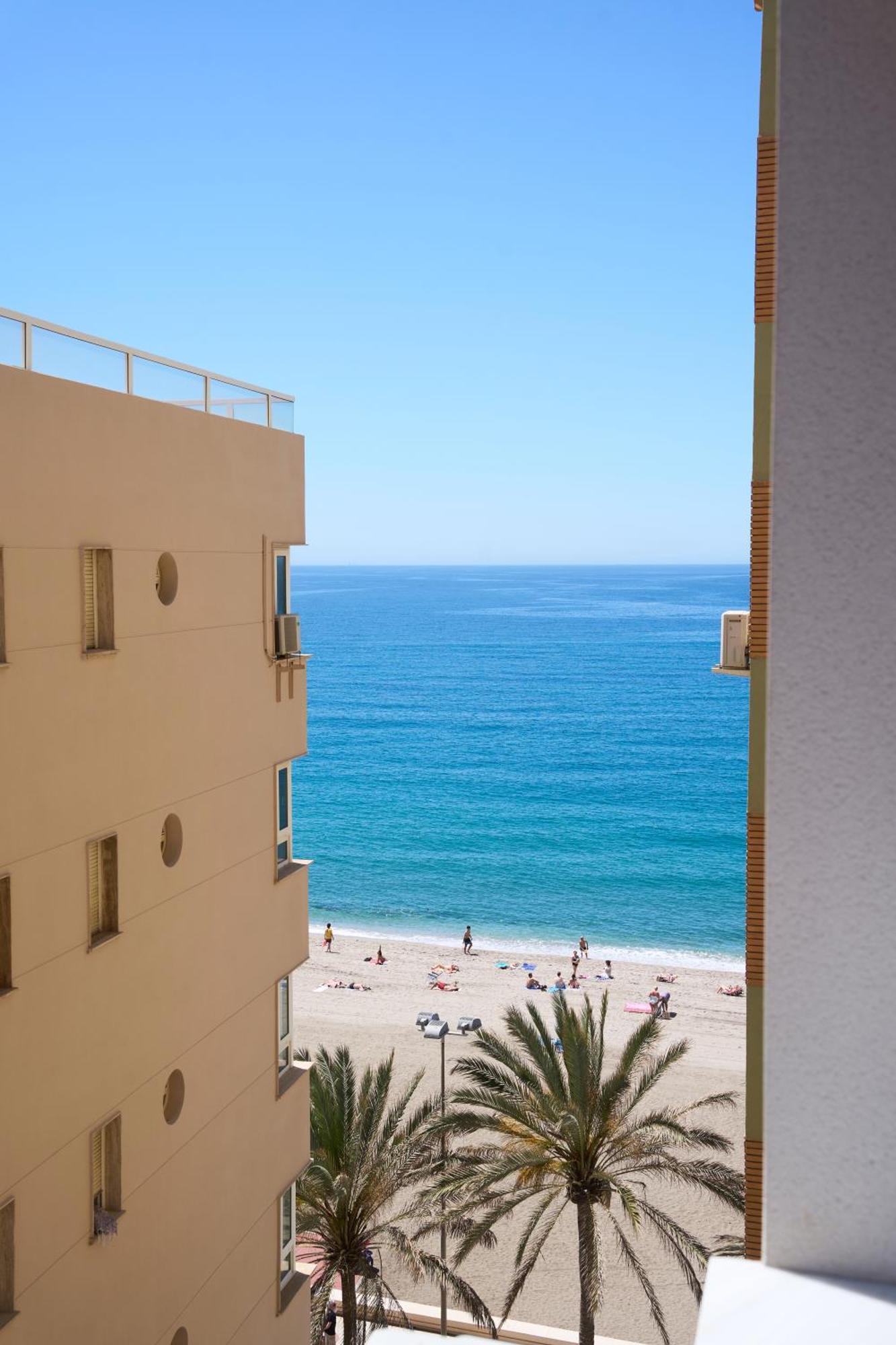 Paseo Maritimo - Apartamento A Estrenar, A Pie De Playa, Con 2 Banos Almería Exterior foto