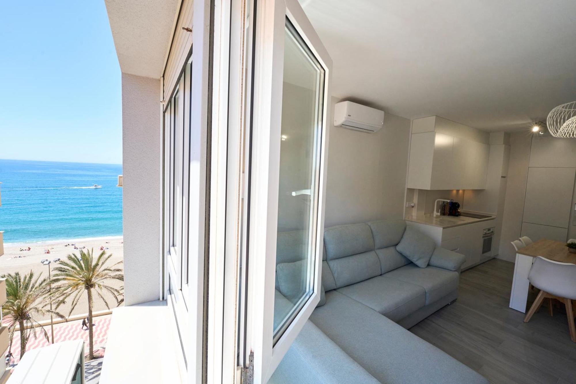 Paseo Maritimo - Apartamento A Estrenar, A Pie De Playa, Con 2 Banos Almería Exterior foto