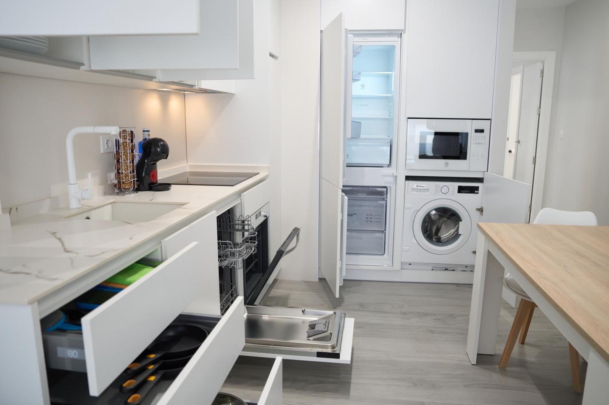 Paseo Maritimo - Apartamento A Estrenar, A Pie De Playa, Con 2 Banos Almería Exterior foto